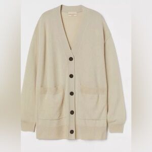 H&M premium Cashmere oversized Cardigan Beige cream Size M Sweater Pockets